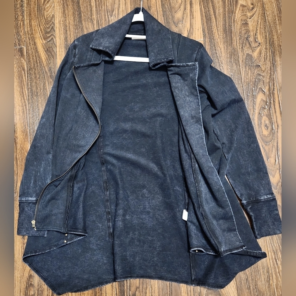 Testimony Los Angeles Zip Front Long Sleeve Loose Fit Jacket XS NWOT - Picture 3 of 8